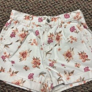 American Eagle floral shorts size 4